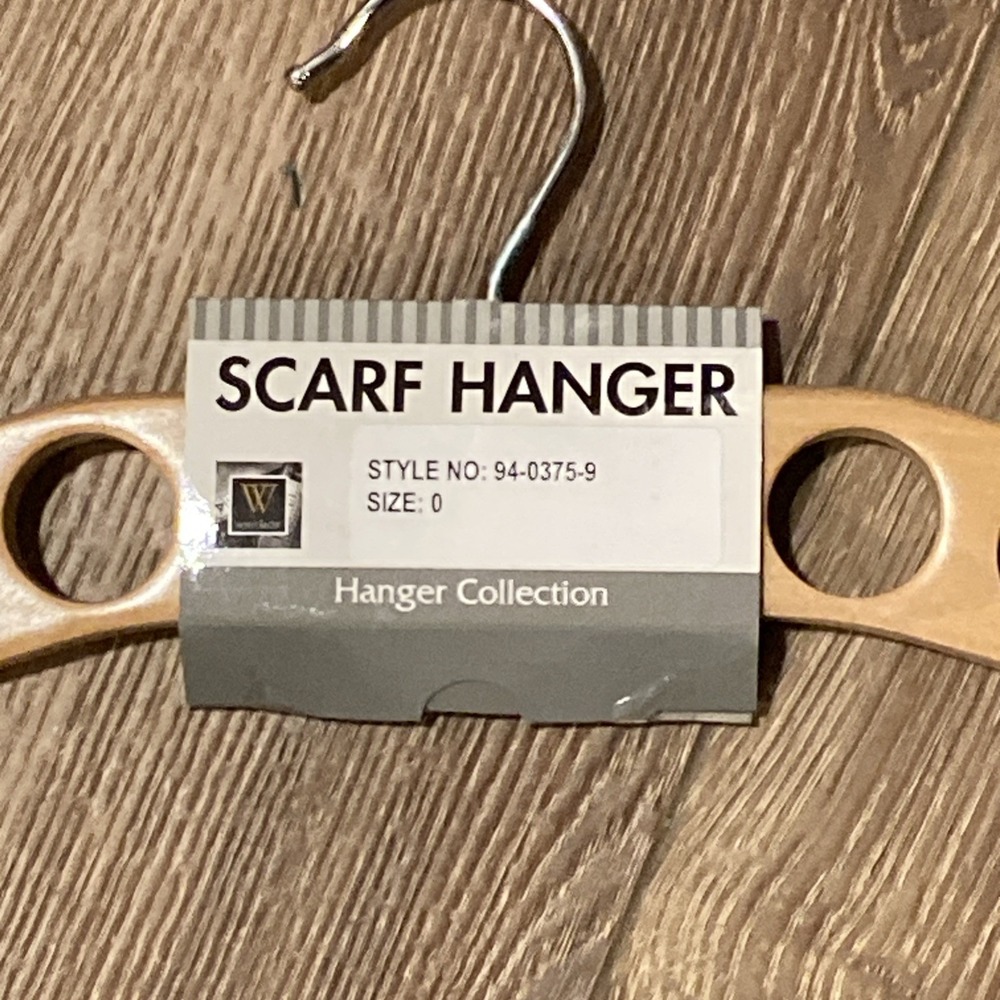 NEW 17-1/2 Inch Wooden Hanger w/ Ten 1-1/4" Holes Scarf Belt Tie Accessories - Picture 2 of 2